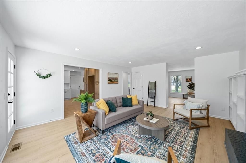 15327 Oakmont Street — photo 15