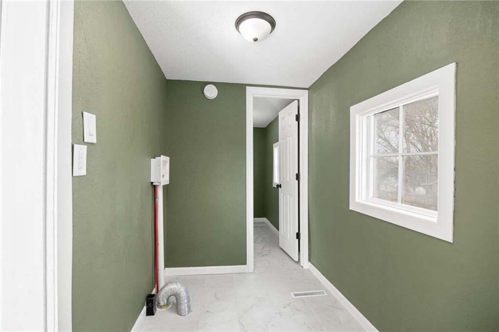 3111 Lafayette Street — photo 19