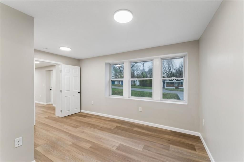 217 W 83rd Terrace — photo 15