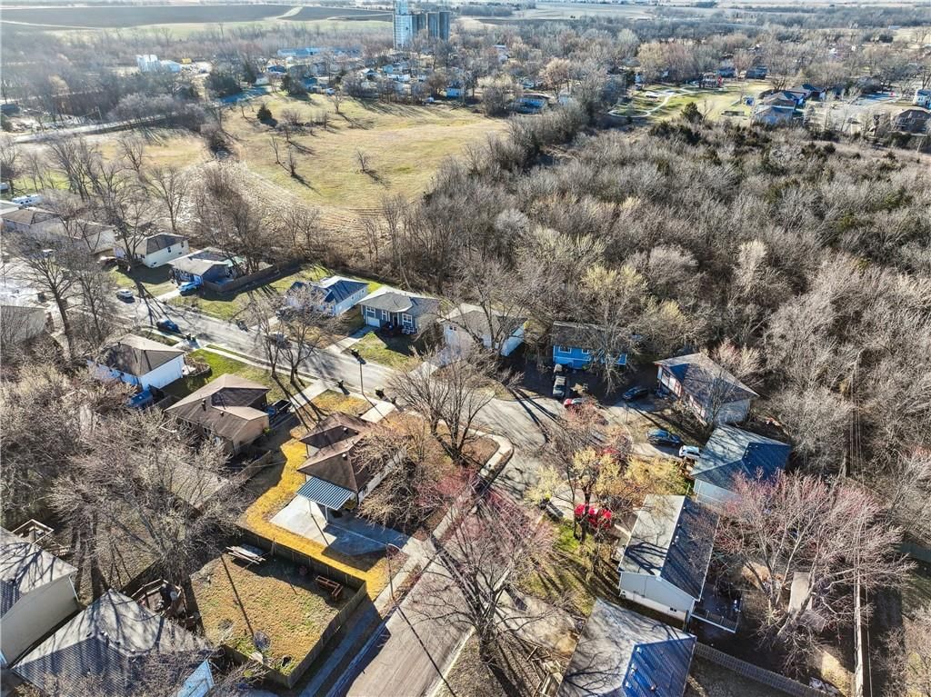 309 W Mcdonald Street — photo 41