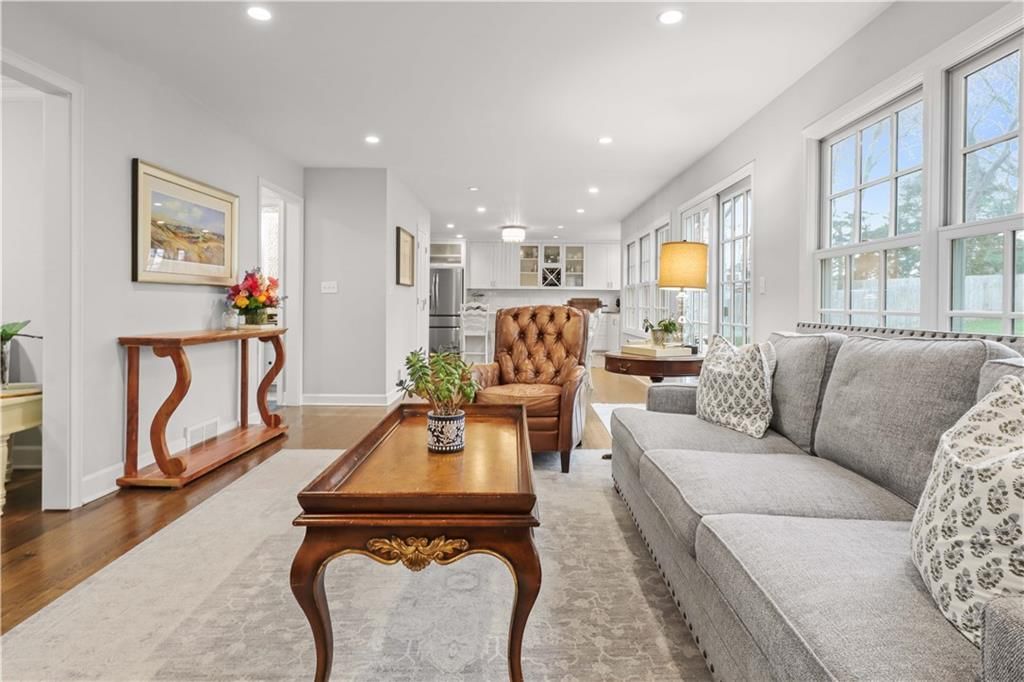 4404 W 91st Street — photo 11