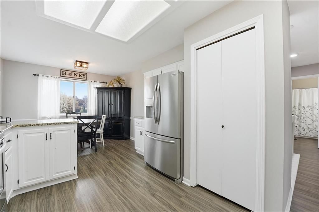 15717 Outlook Street — photo 10