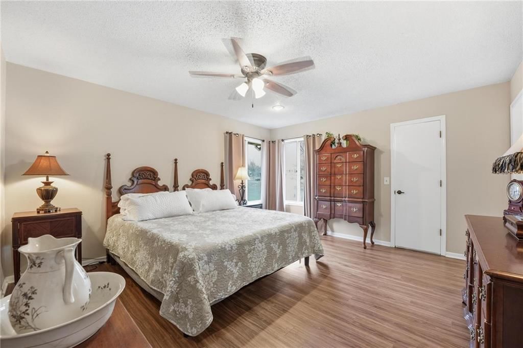 15717 Outlook Street — photo 19