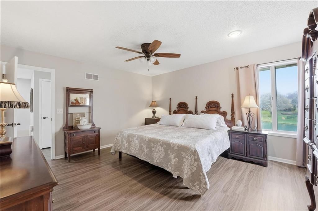 15717 Outlook Street — photo 21