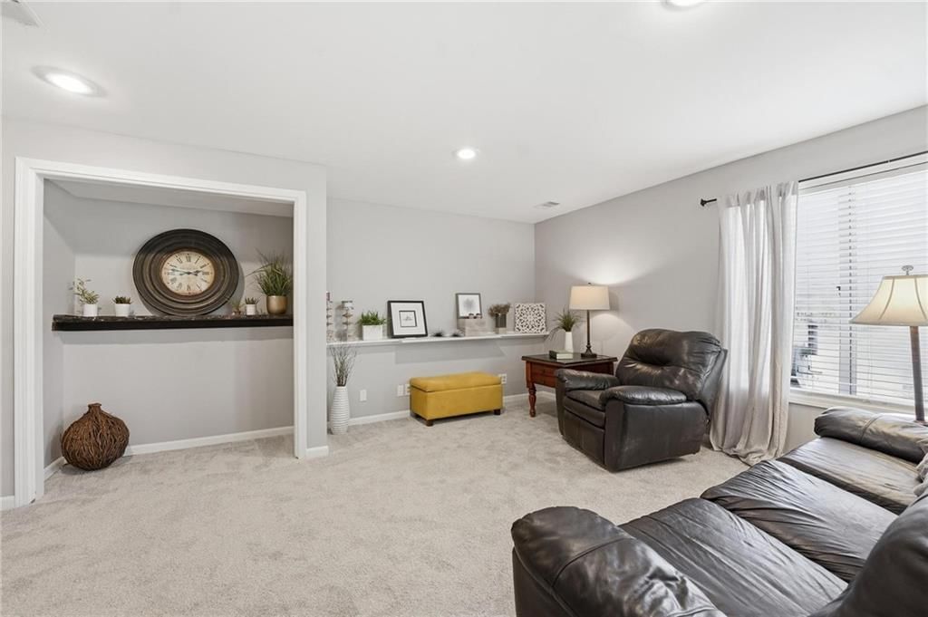 15717 Outlook Street — photo 24