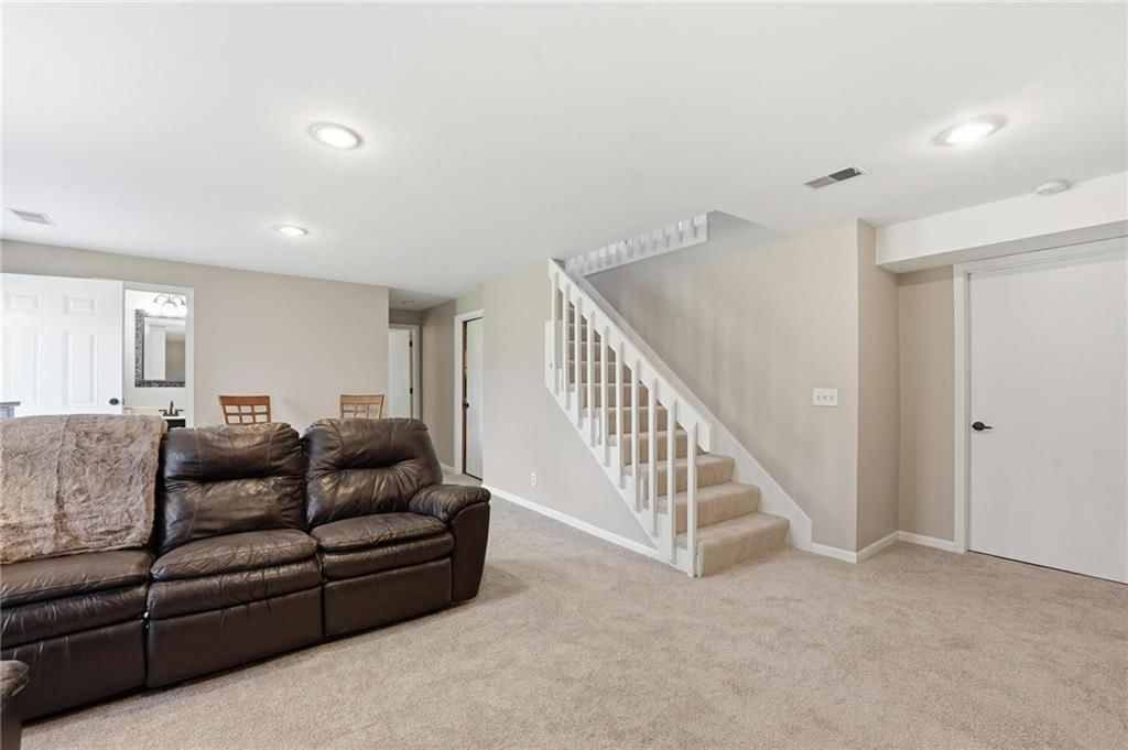 15717 Outlook Street — photo 25