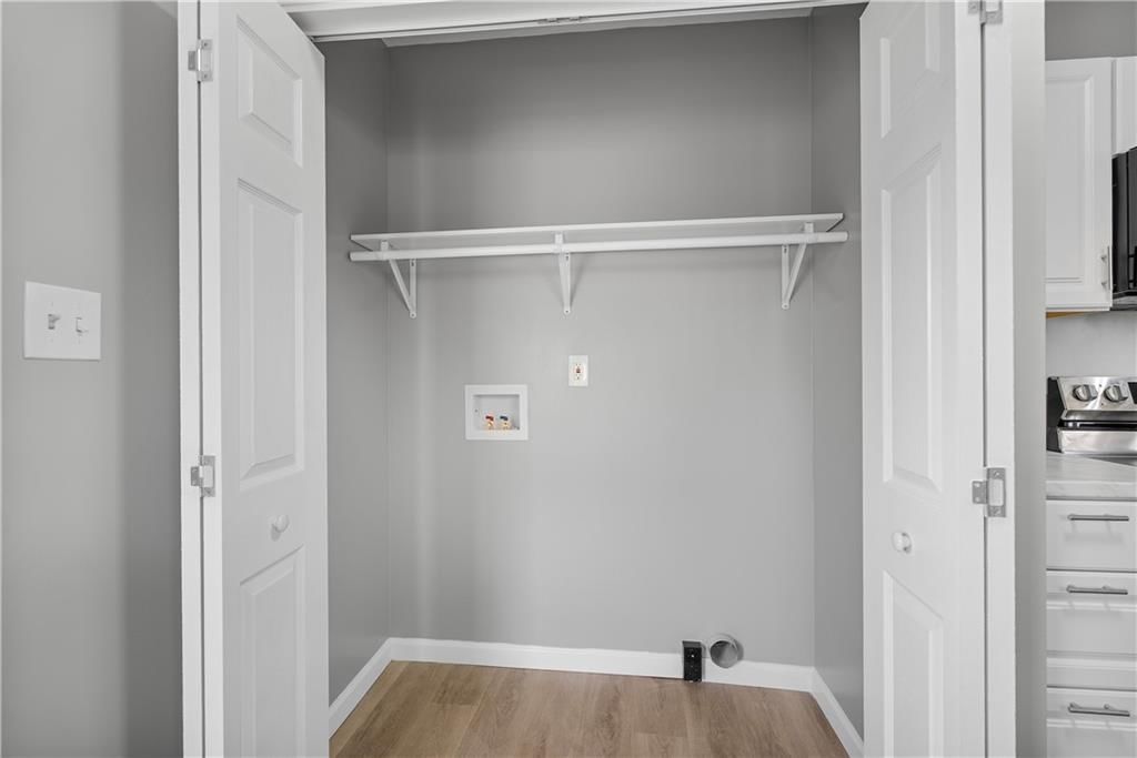 620 W Chestnut Street — photo 17