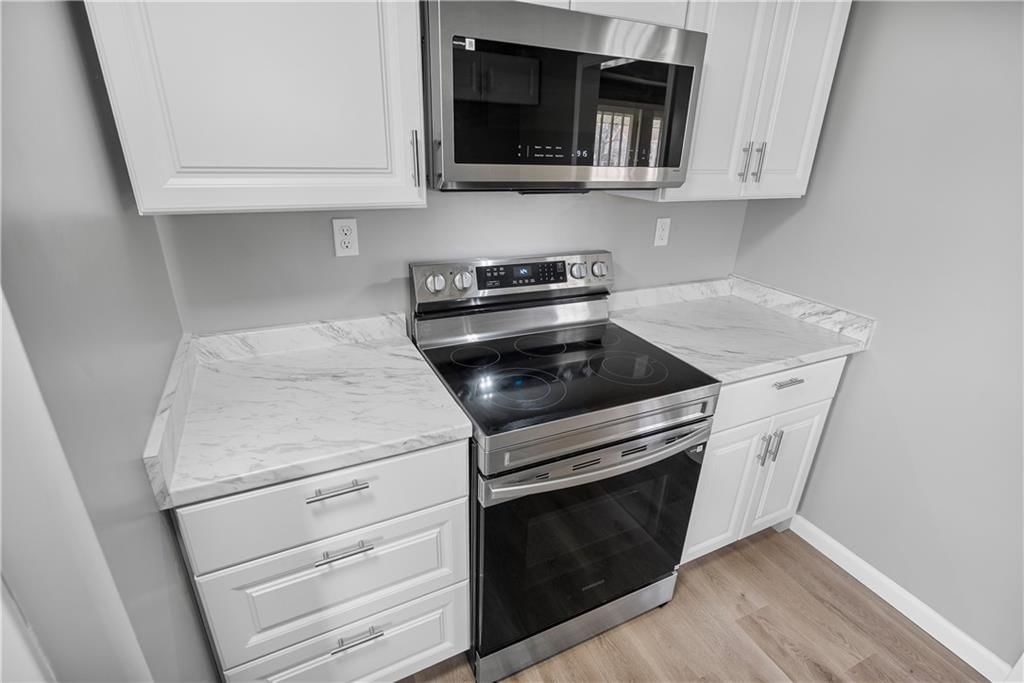 620 W Chestnut Street — photo 18