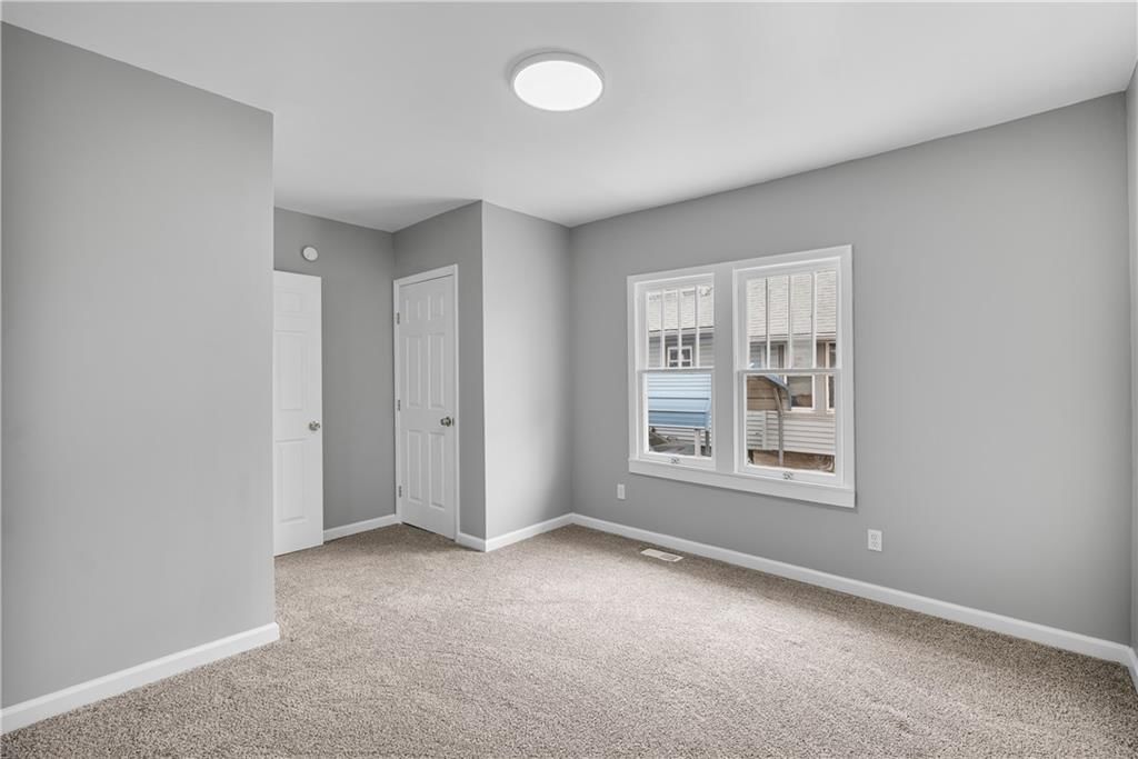 620 W Chestnut Street — photo 23