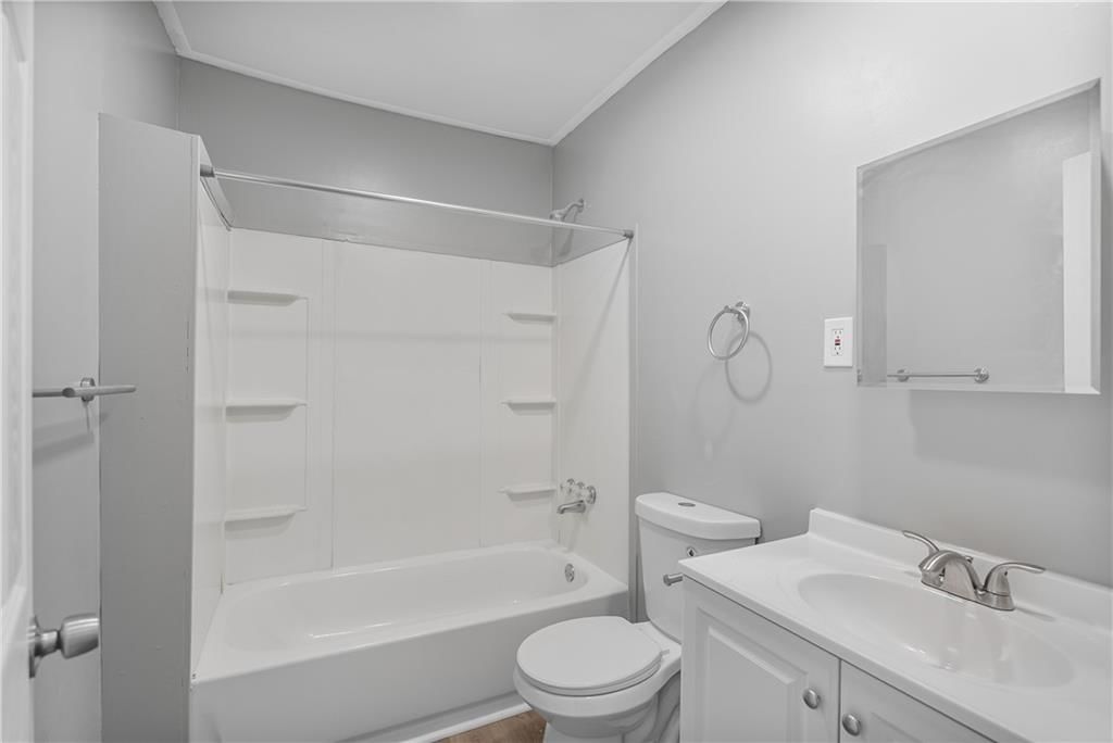 620 W Chestnut Street — photo 26