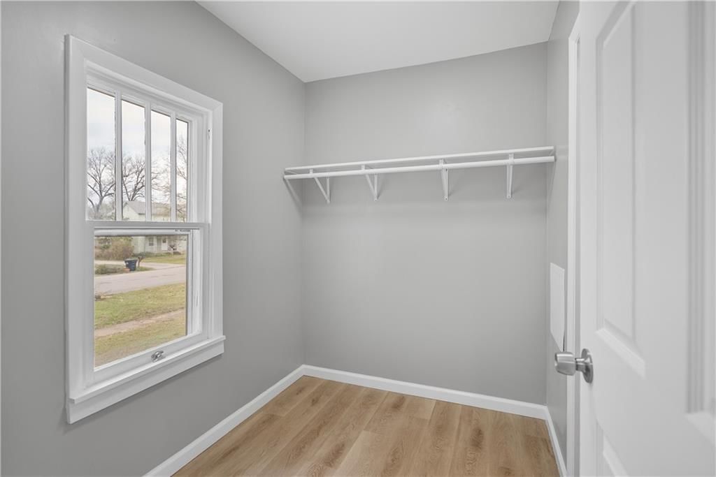 620 W Chestnut Street — photo 30