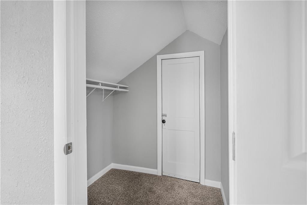 620 W Chestnut Street — photo 43