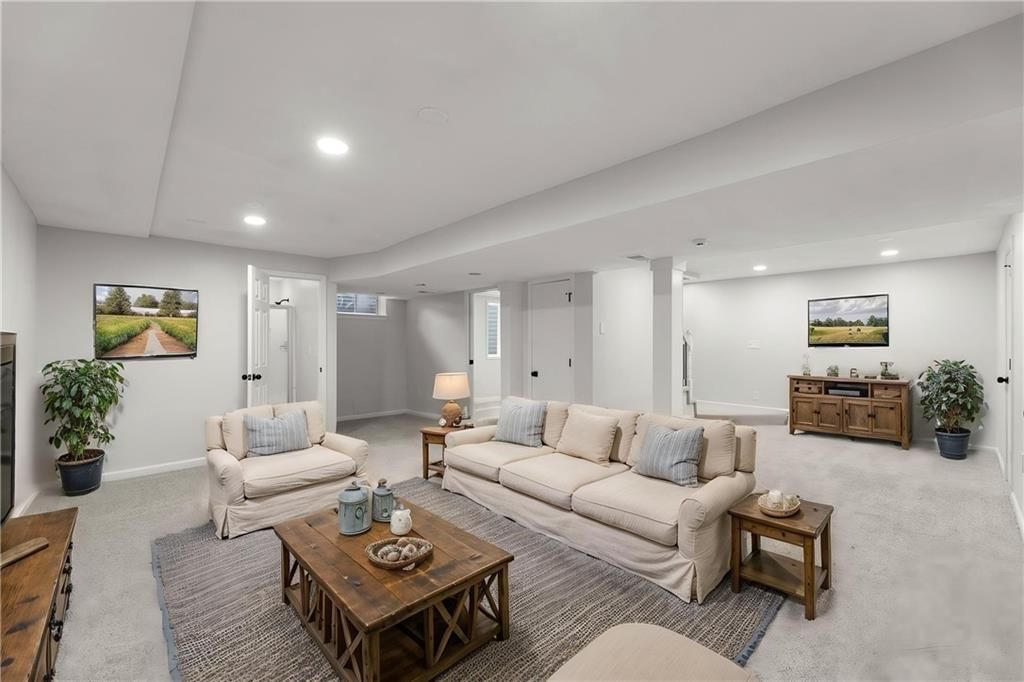 1413 S Sheridan Bridge Circle — photo 15