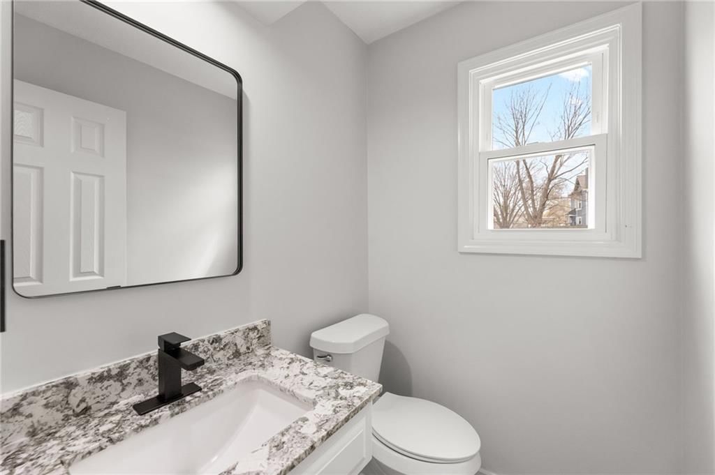 1413 S Sheridan Bridge Circle — photo 16