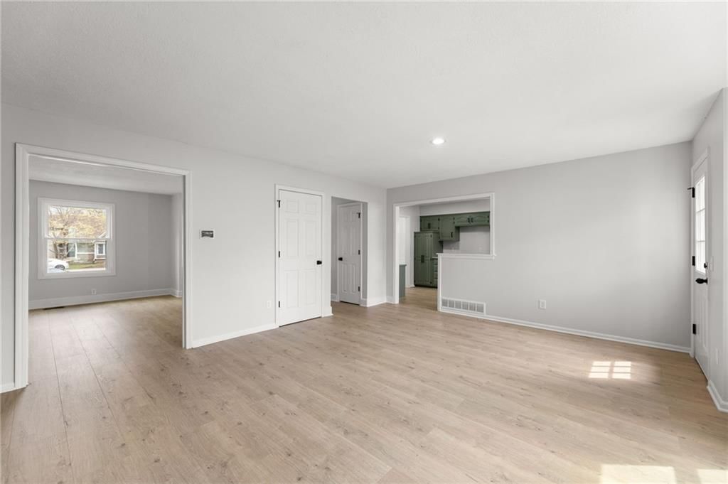 1413 S Sheridan Bridge Circle — photo 26