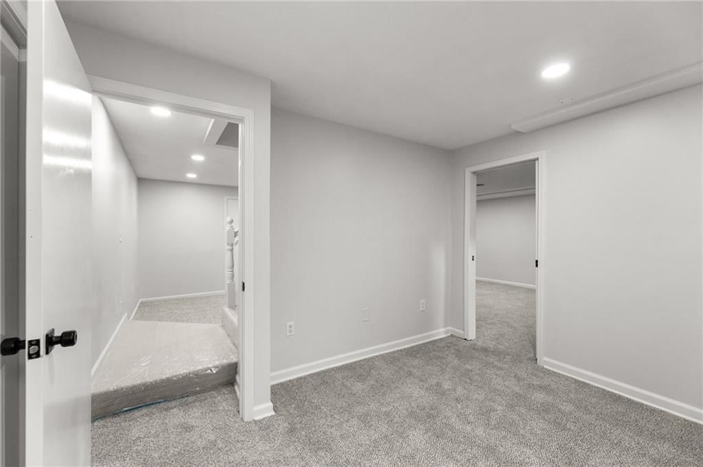 1413 S Sheridan Bridge Circle — photo 56