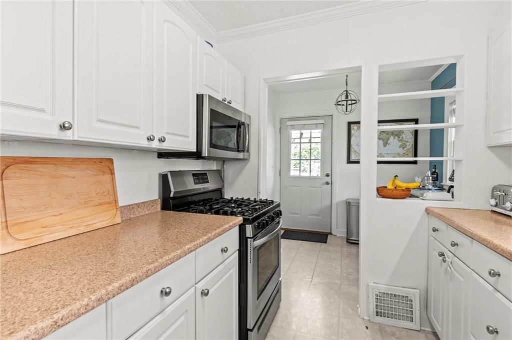 18 E 72nd Street — photo 16