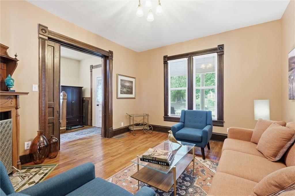 901 W White Oak Street — photo 14