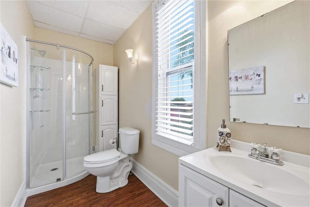 901 W White Oak Street — photo 26