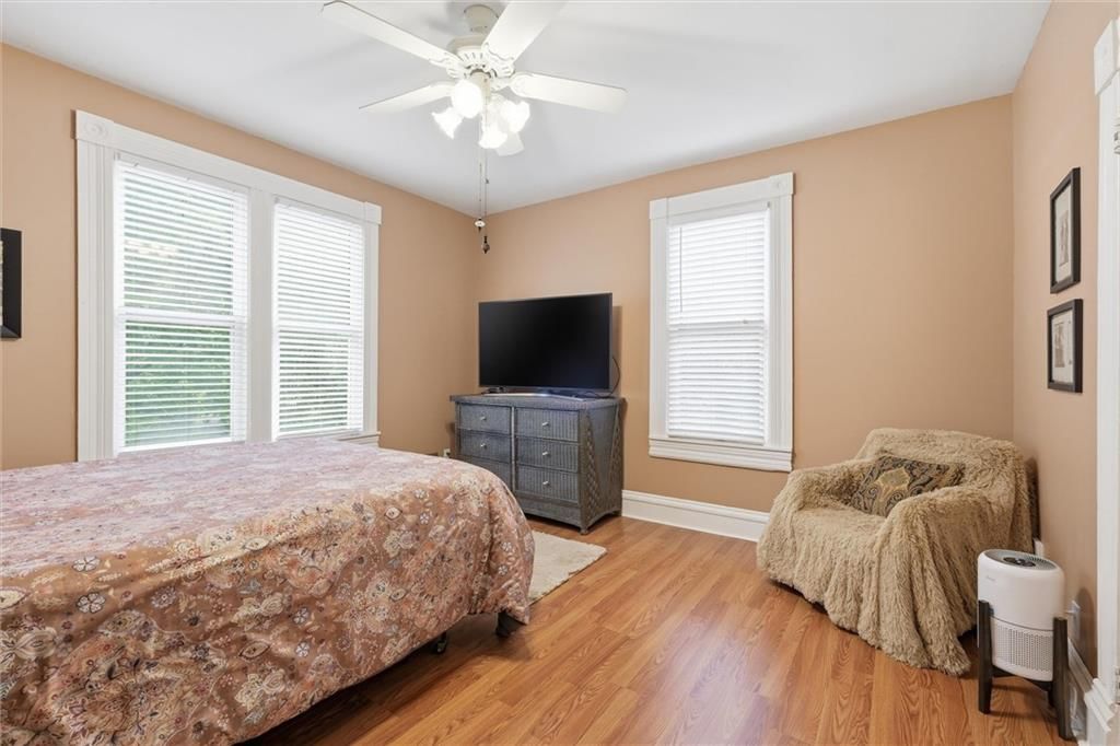 901 W White Oak Street — photo 27