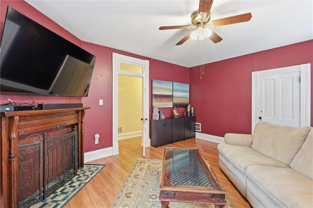 901 W White Oak Street — photo 31