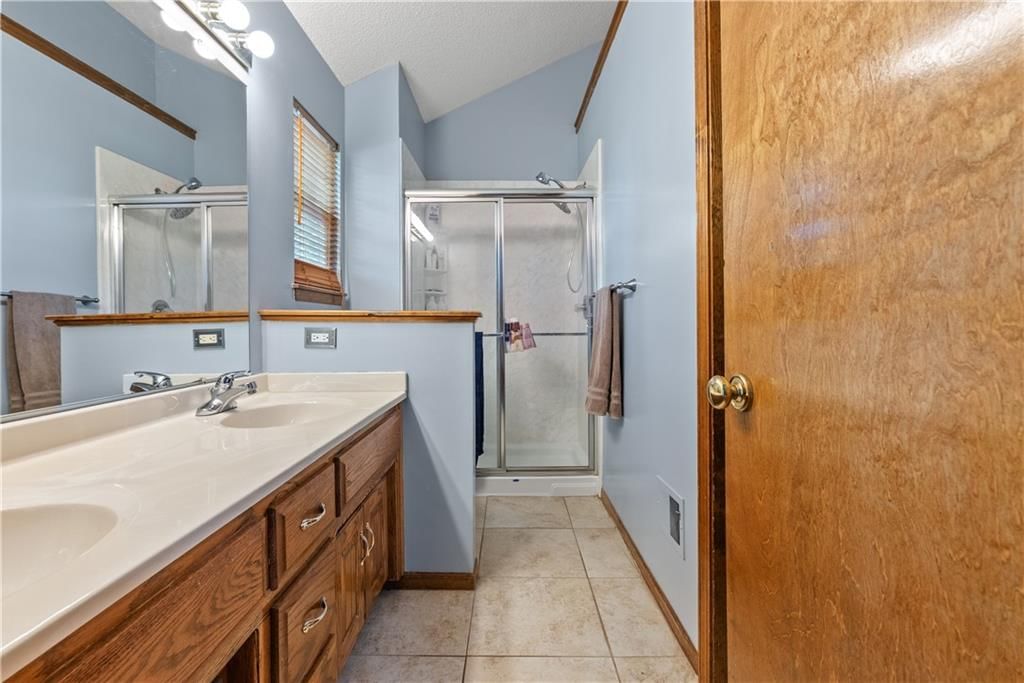 10007 E 70th Terrace — photo 19