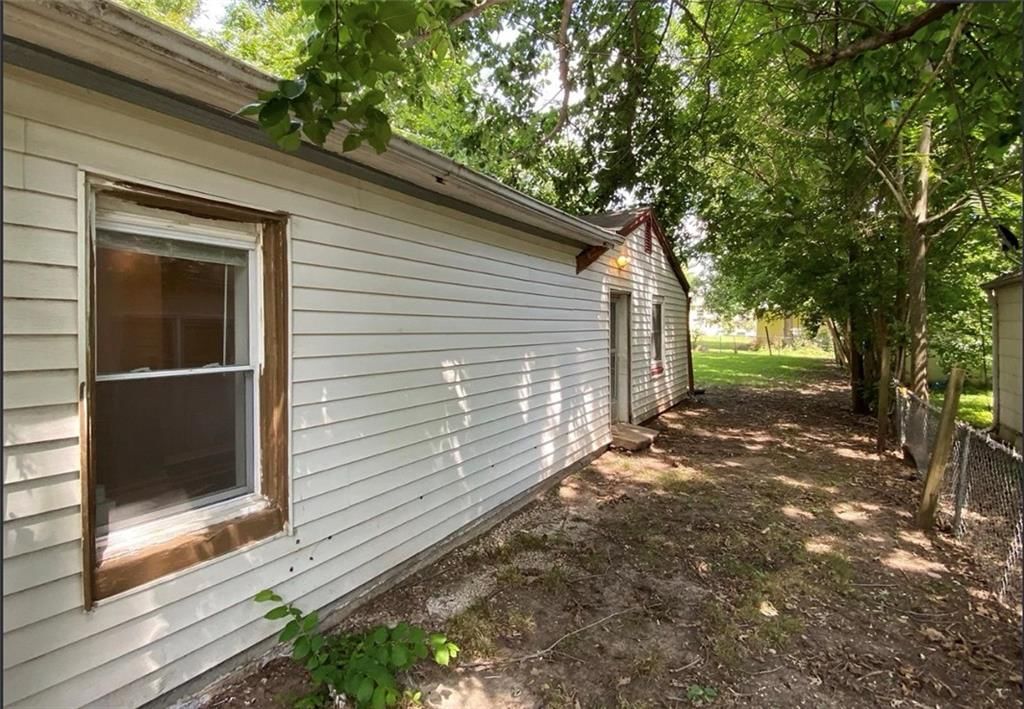 8241 Highland Avenue — photo 10