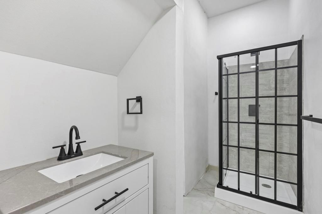 124 S Margrave Street — photo 13