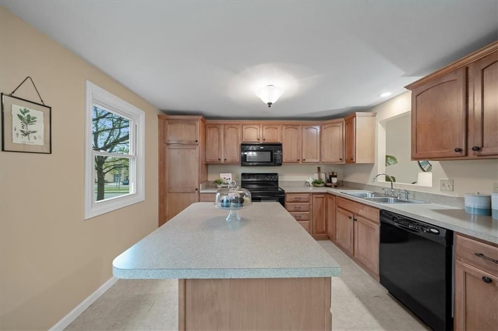 12311 W 67th Terrace — photo 7