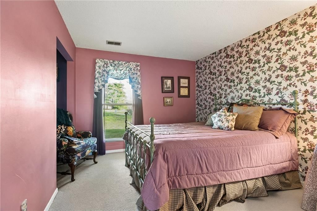 5735 N Oregon Avenue — photo 21