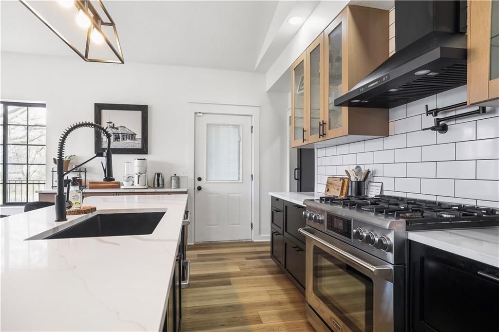 807 N Highway B N/A — photo 10