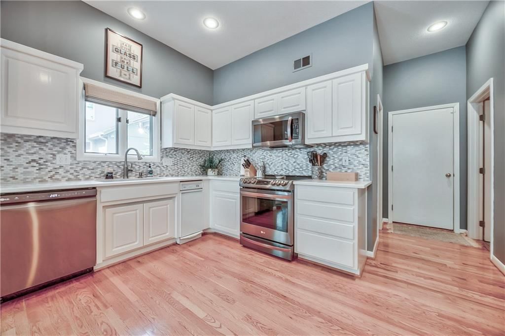 7615 Eicher Drive — photo 15