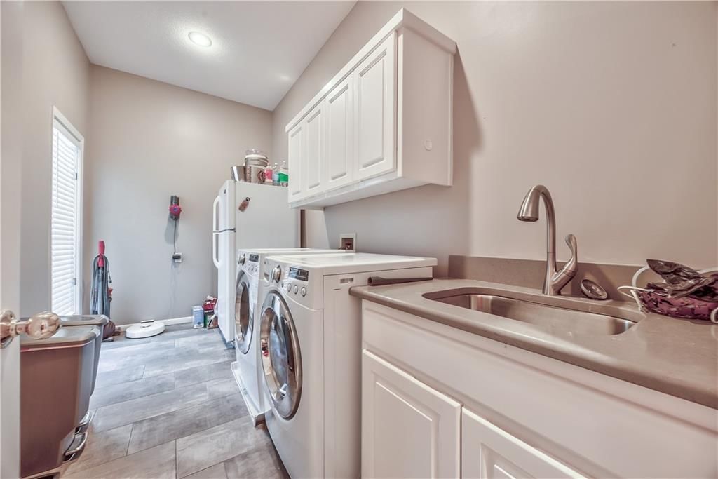 7615 Eicher Drive — photo 37