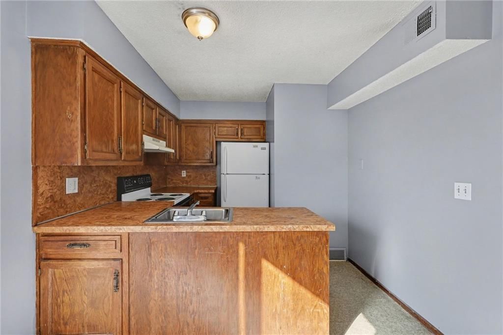 8630 Lane Avenue — photo 9