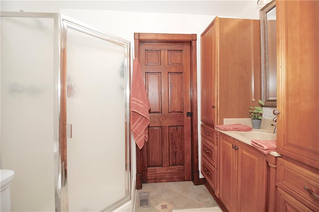 819 W 7th Avenue — photo 29