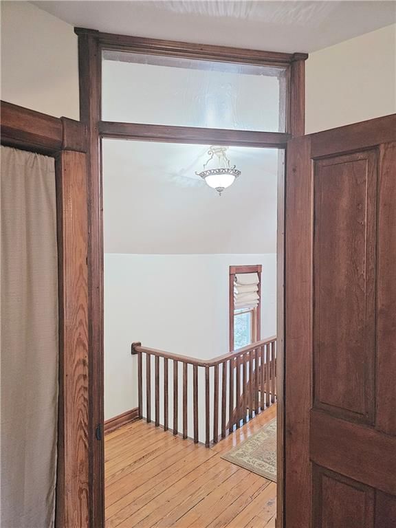 819 W 7th Avenue — photo 36