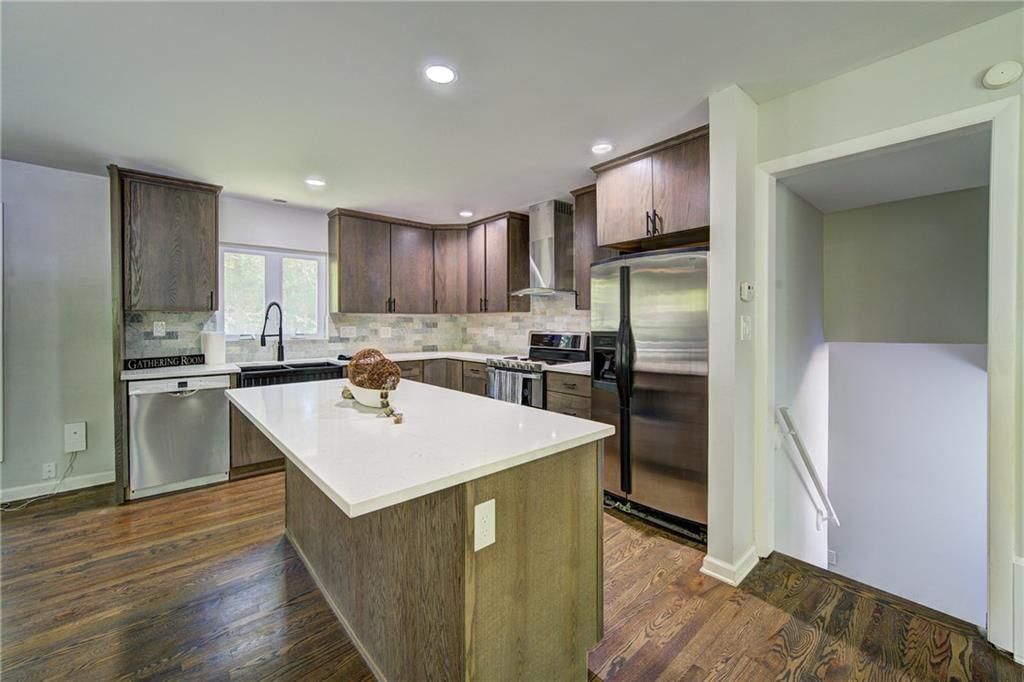 5629 W 50th Street — photo 7
