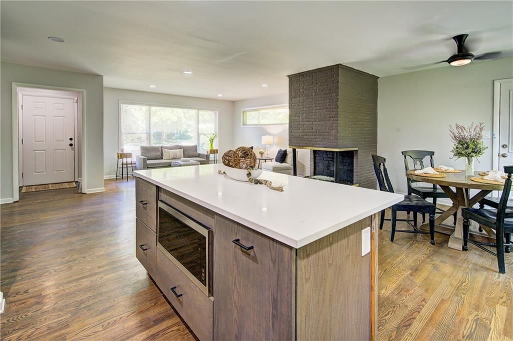 5629 W 50th Street — photo 8