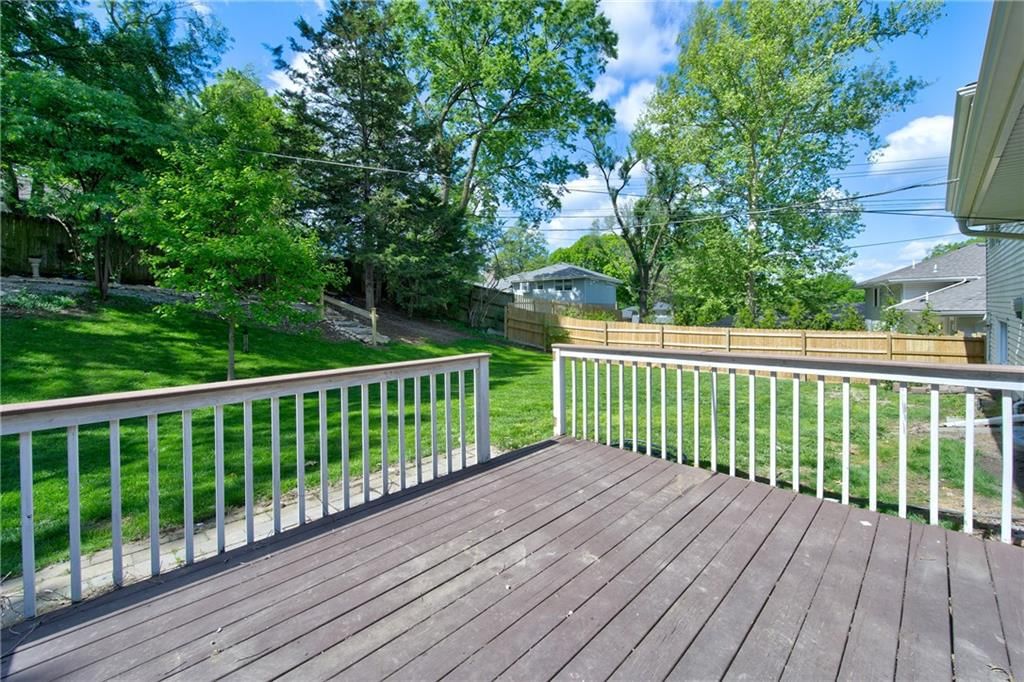 5629 W 50th Street — photo 32