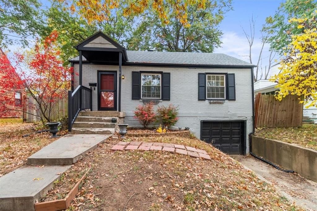 101 E Pocahontas Lane — photo 1
