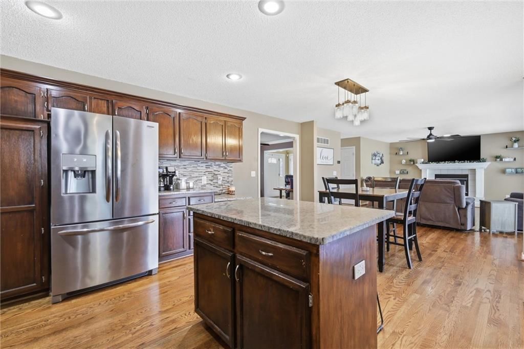217 NE Paseo Place — photo 12