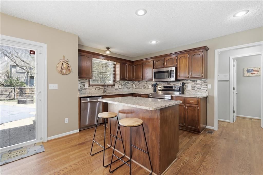 217 NE Paseo Place — photo 13