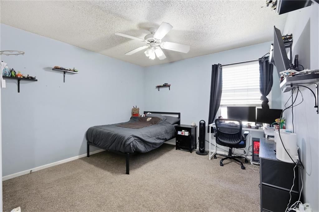 217 NE Paseo Place — photo 20