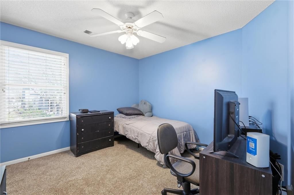 217 NE Paseo Place — photo 22