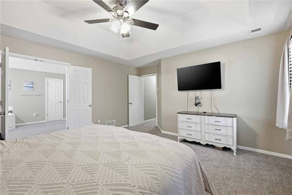 217 NE Paseo Place — photo 24