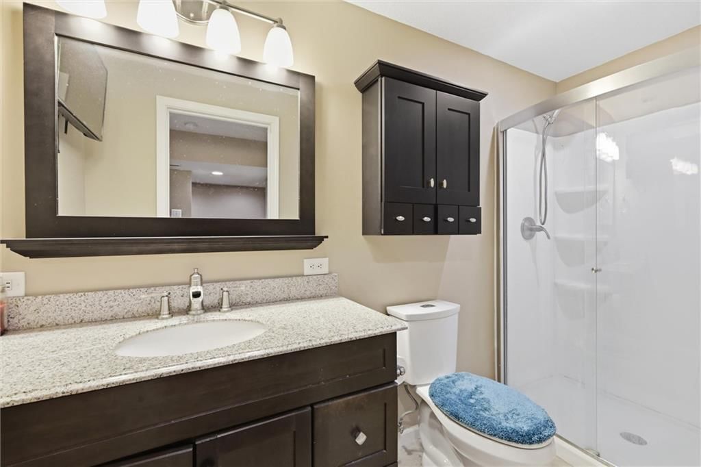 217 NE Paseo Place — photo 35