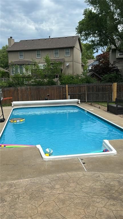 217 NE Paseo Place — photo 37