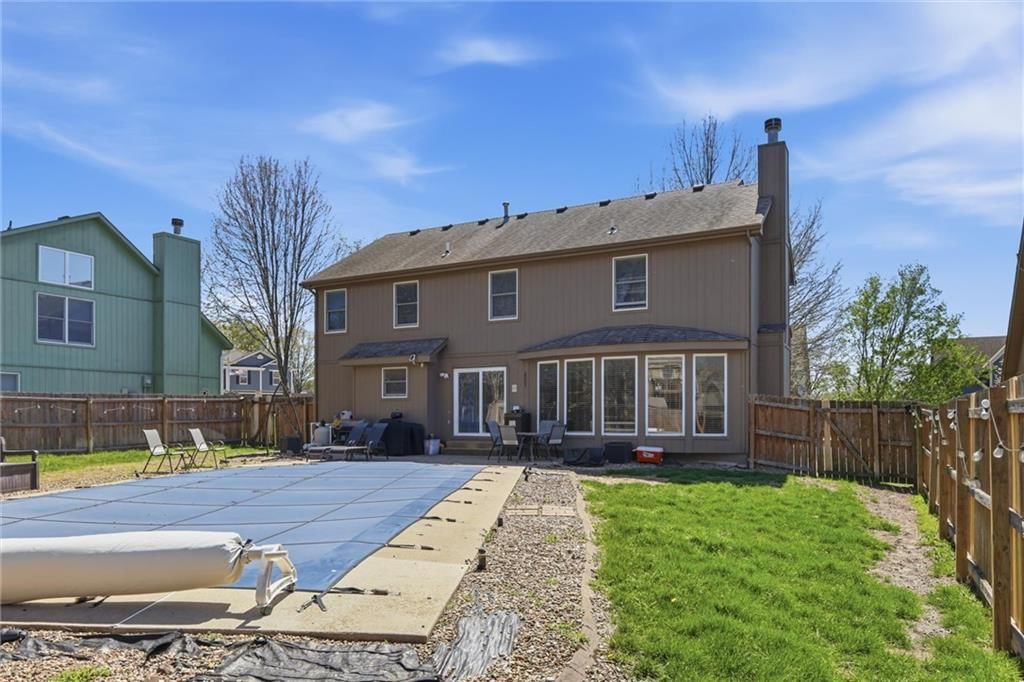 217 NE Paseo Place — photo 38