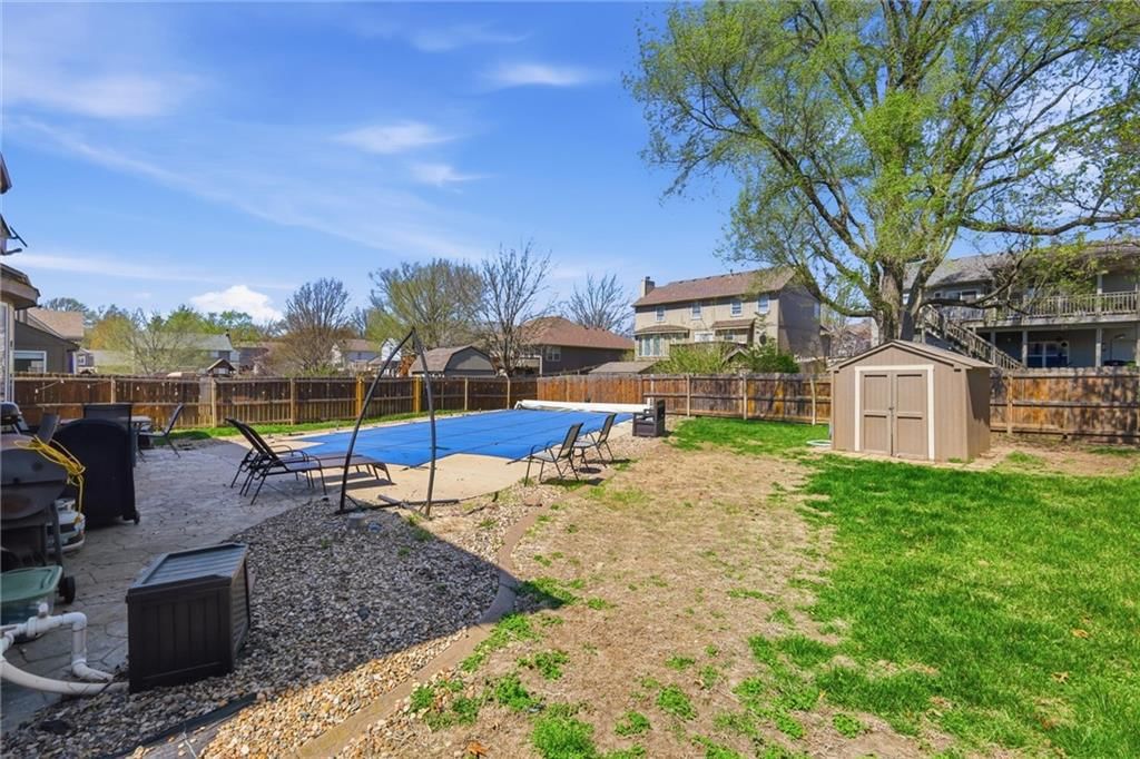 217 NE Paseo Place — photo 42