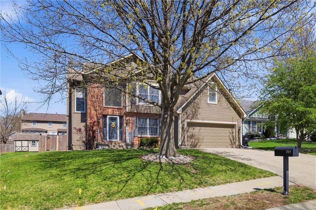 217 NE Paseo Place — photo 44